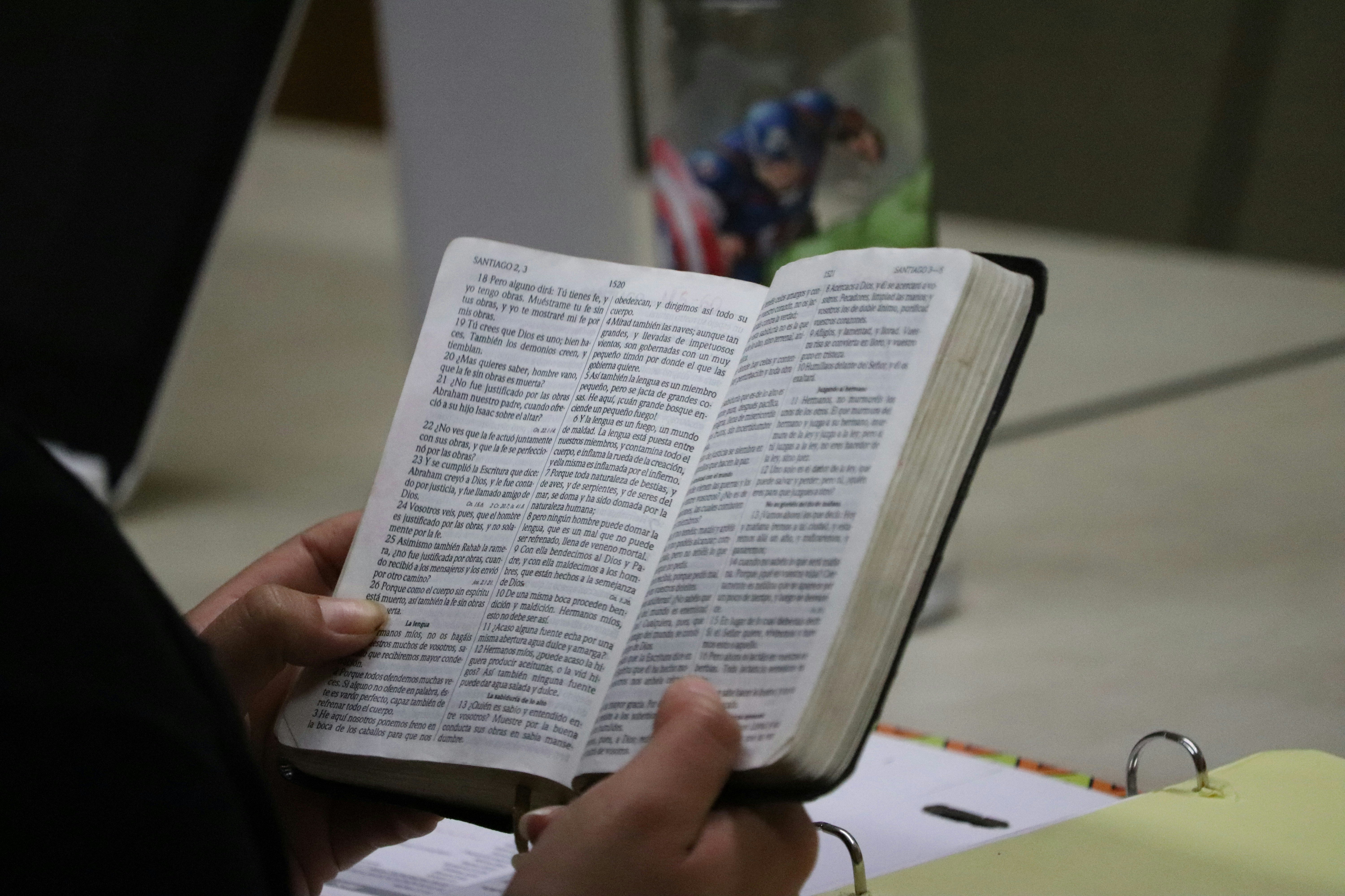Lei que permite uso da Bíblias em escolas é promulgada em Conquista da Vitória