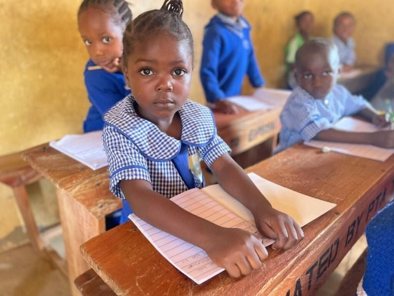 Bebê sobrevivente de ataque extremista islâmico completa 5 anos: ‘Deus tem propósito’