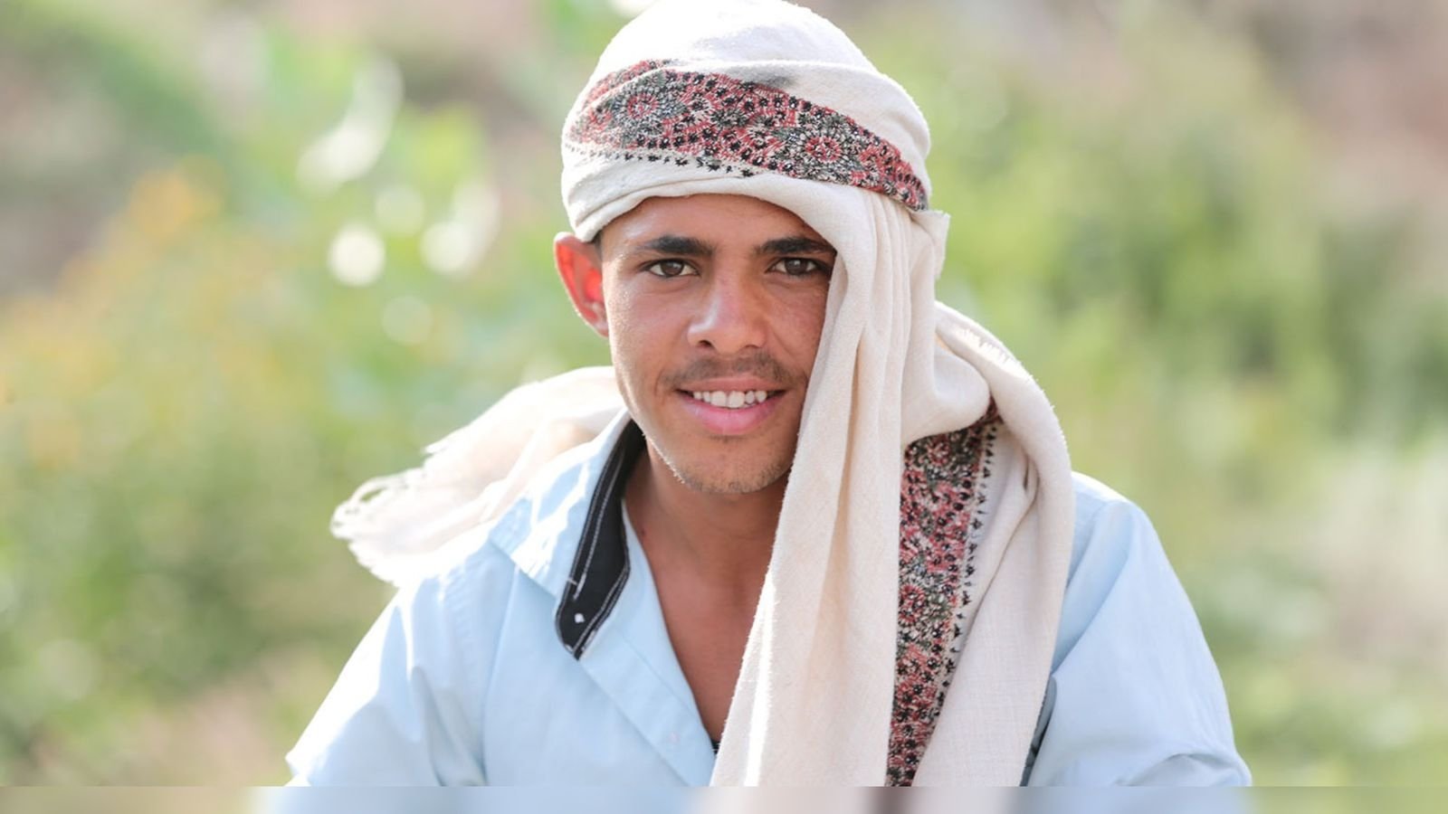 Ex-muçulmano é agredido e entregue a extremistas pelo pai após aceitar Jesus no Iêmen