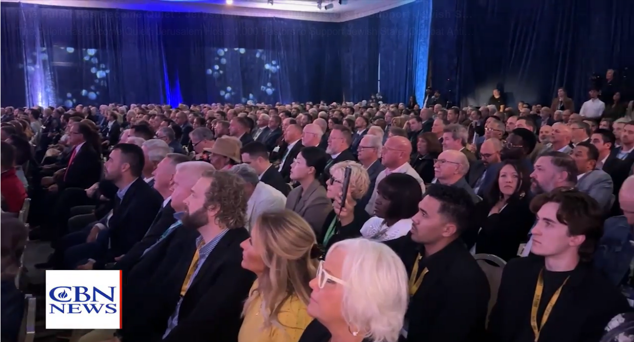 Governo de Israel reúne mais de 1.000 pastores em apoio ao povo judeu