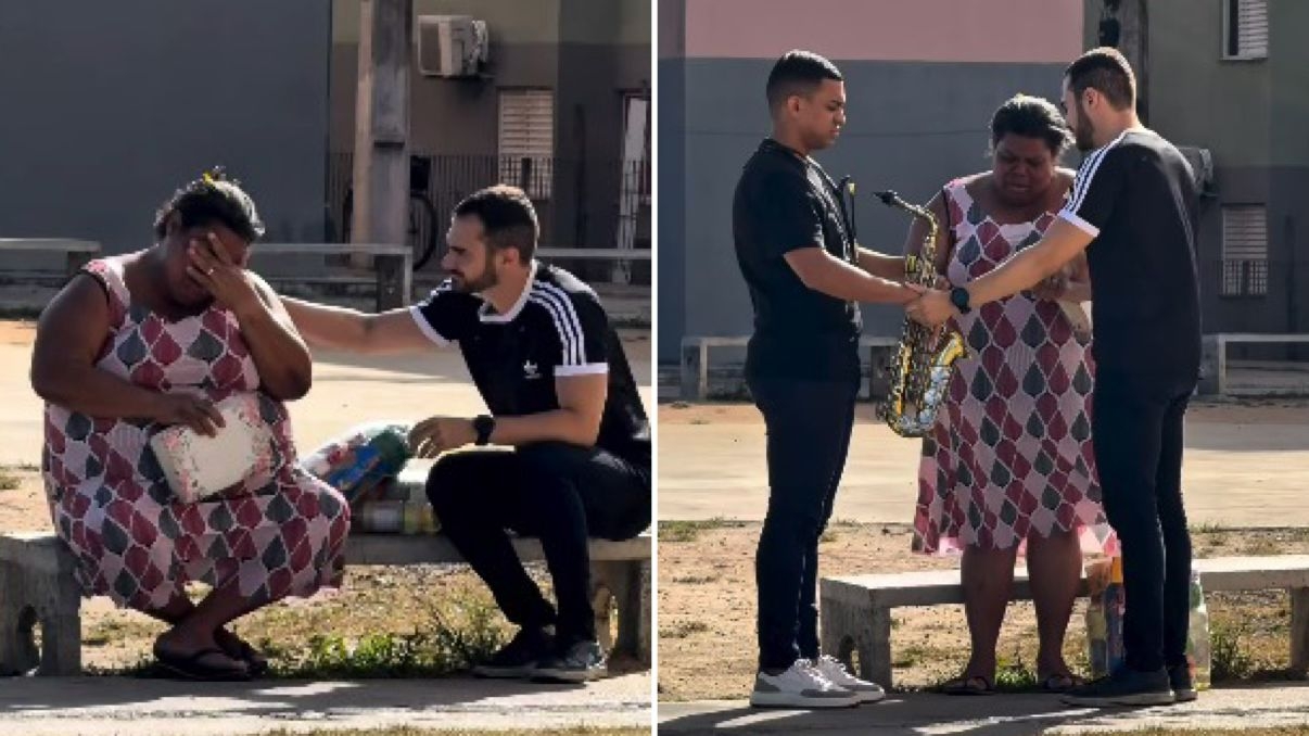 Mulher se emociona ao receber provisão de Deus enquanto lê a Bíblia na rua