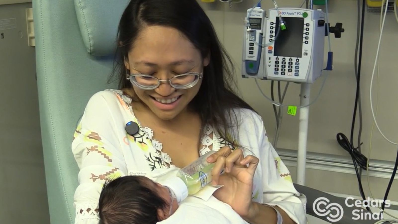 Bebê é formado atrás de tumor da mãe e médicos reconhecem: ‘É um milagre’