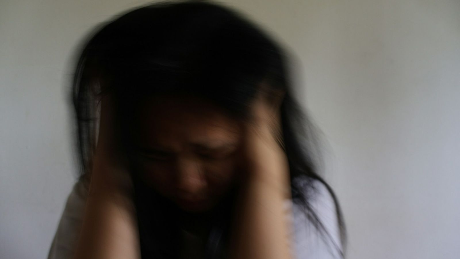 Família cristã pede justiça após menina de 6 anos ser abusada por muçulmano no Paquistão