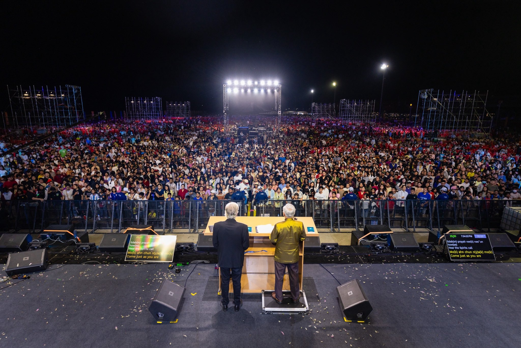 Chris Hemsworth em 12 Heróis