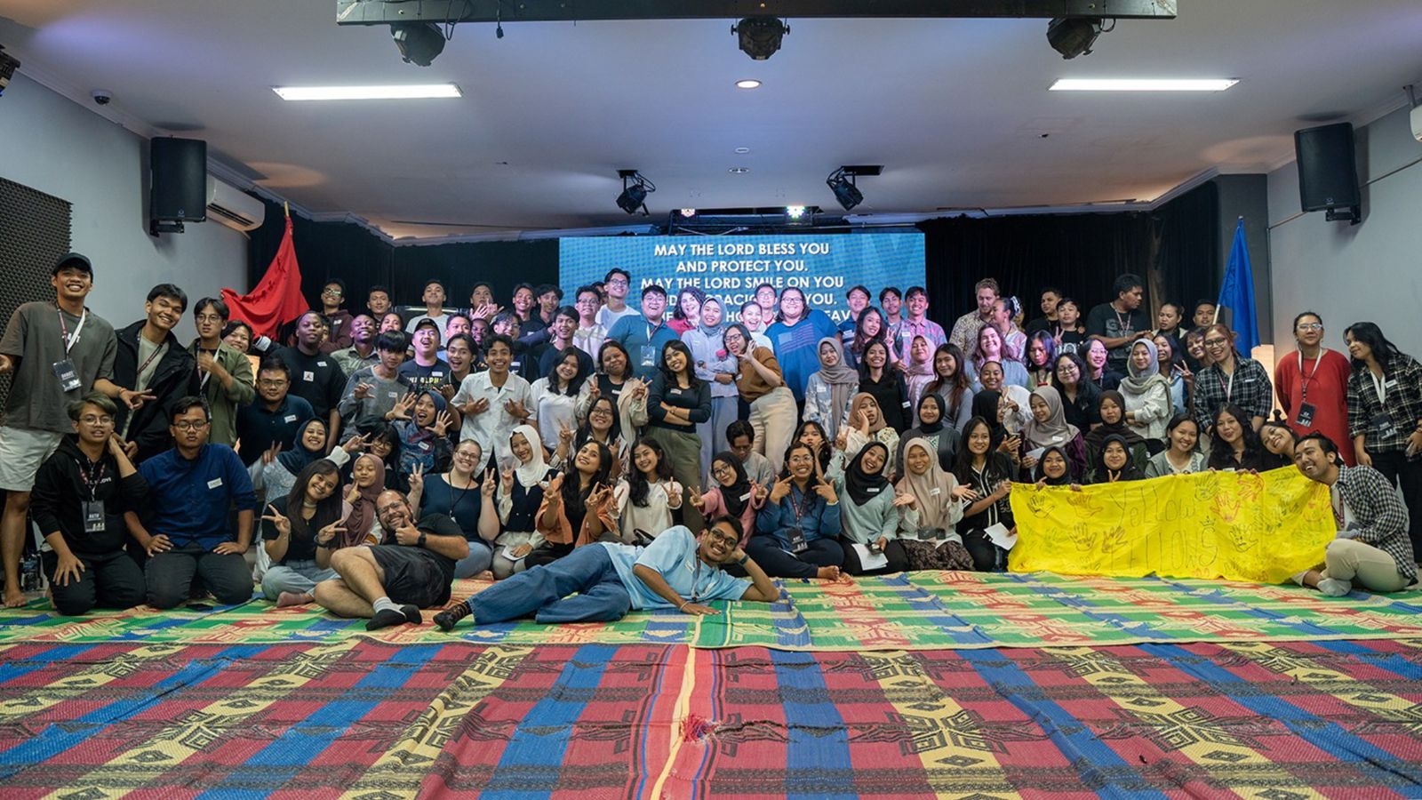 Ministério alcança universitários muçulmanos com aulas de inglês na Indonésia”