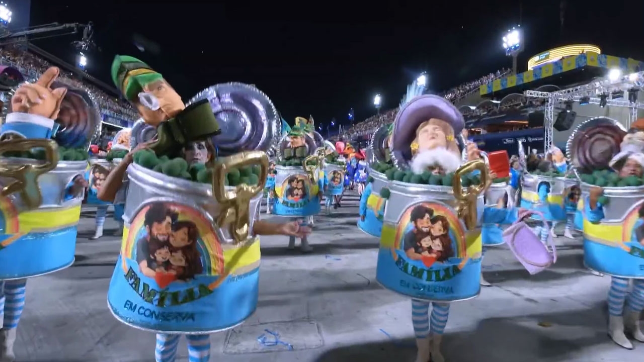 Carnaval como instrumento de intolerância e escárnio religioso