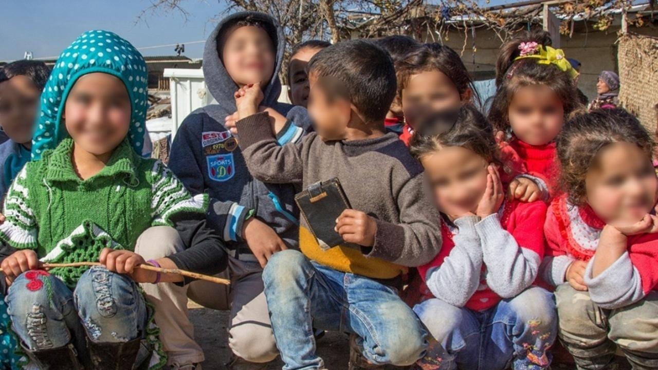 Missão evangeliza crianças refugiadas pela TV no Oriente Médio: “Obra do Espírito Santo”