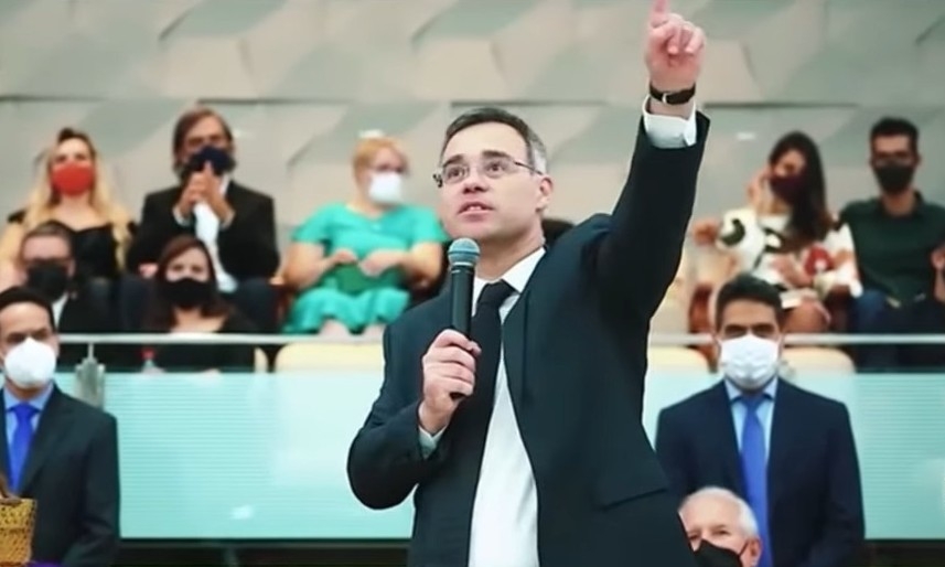 André Mendonça recebeu profecia em igreja antes de chegar ao STF: ‘Leis serão mudadas’