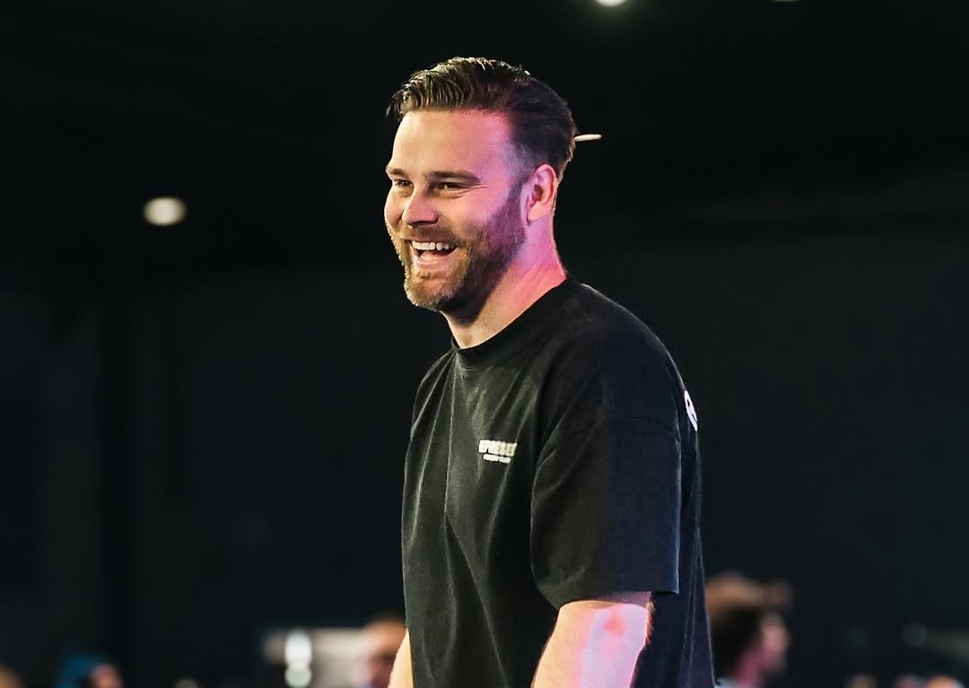 Reino Unido: Pastor relata mais de 1.000 conversões em 1 ano de ministério com a Geração Z