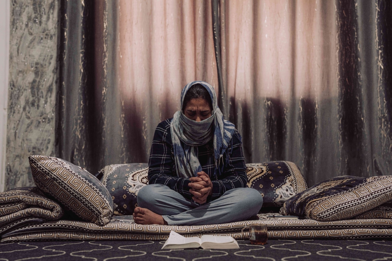 “O maior desejo dos cristãos do Irã é viver a fé sem medo”, diz iraniana que fugiu do país