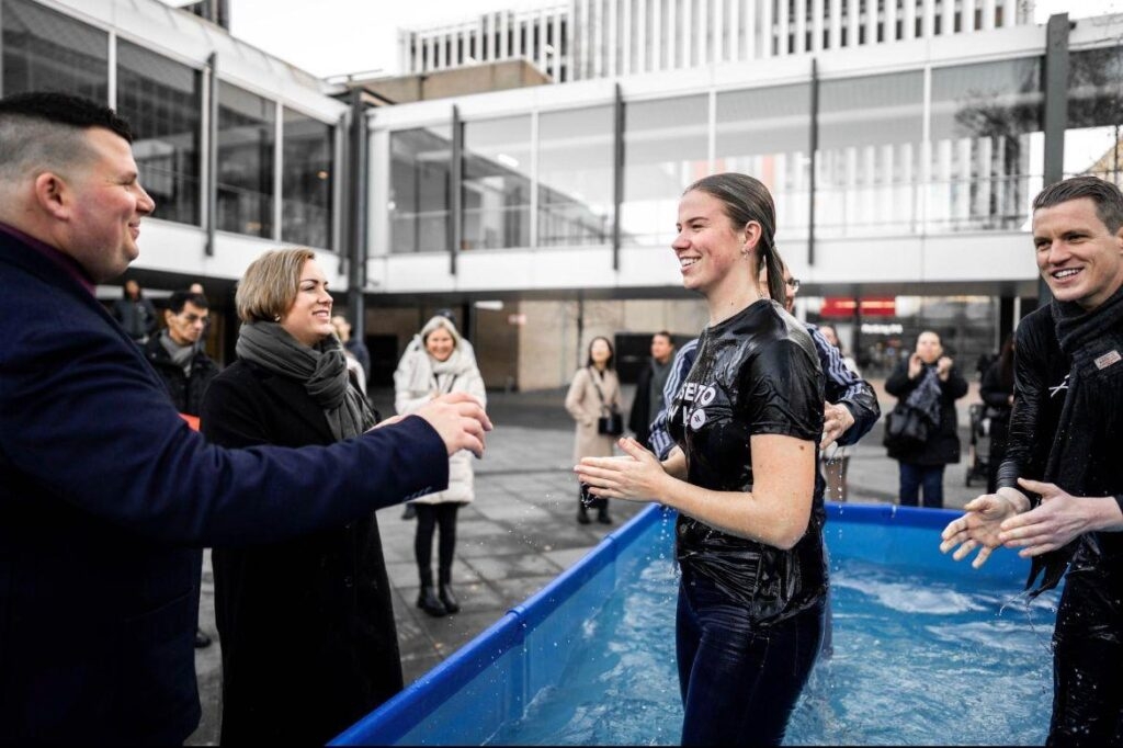 Após não encontrar paz no dinheiro e na Nova Era, jovem se converte: "Precisava de Jesus"”