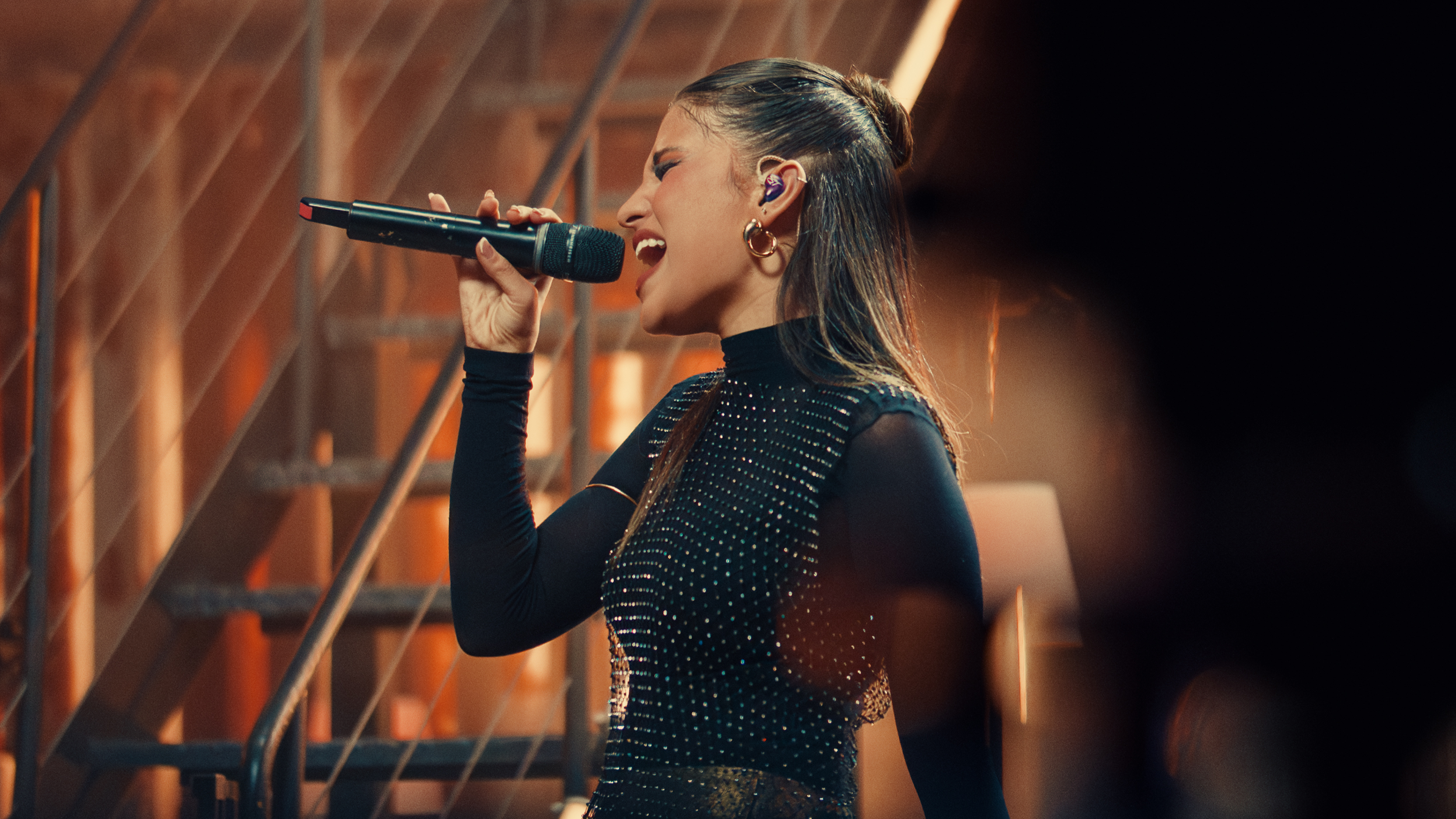 Lis Avancini estreia primeiro projeto com single “Excede o Entendimento”