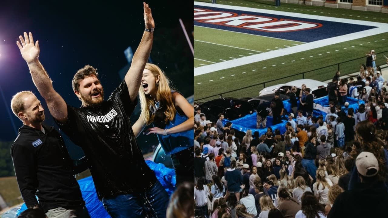 Batismo é feito em mais uma universidade dos EUA: "Batizamos até depois da meia-noite"