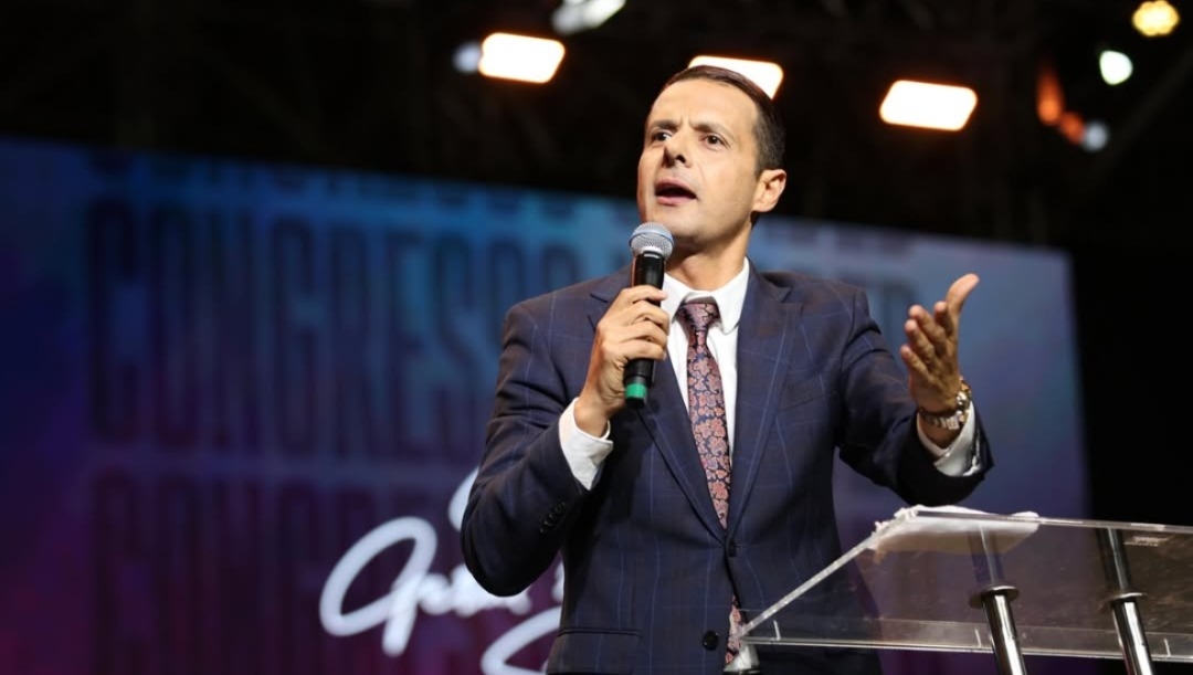 Membro do PCC se converte após ter visão em cela e se torna pregador: “A graça me salvou”