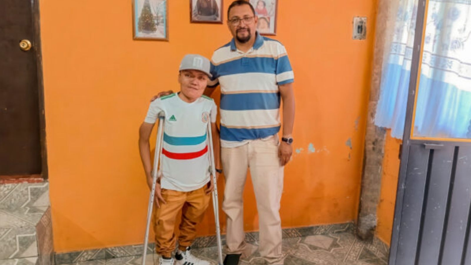 Jovem com doença rara supera depressão e encontra esperança em Jesus no México 