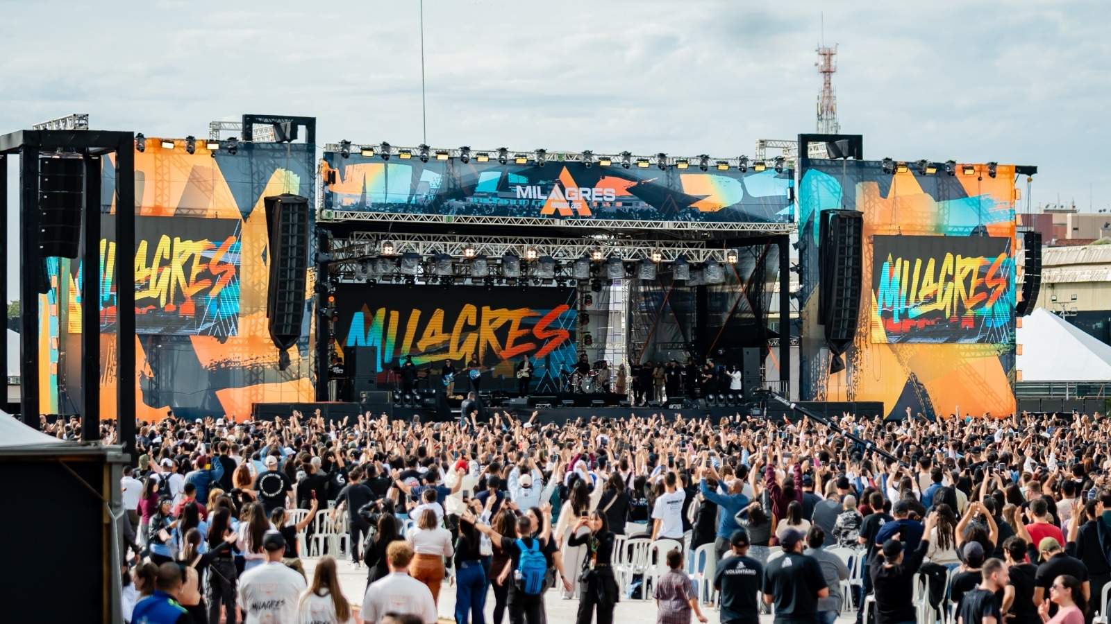 Evento com foco em milagres acontece gratuitamente em estádio de Maringá