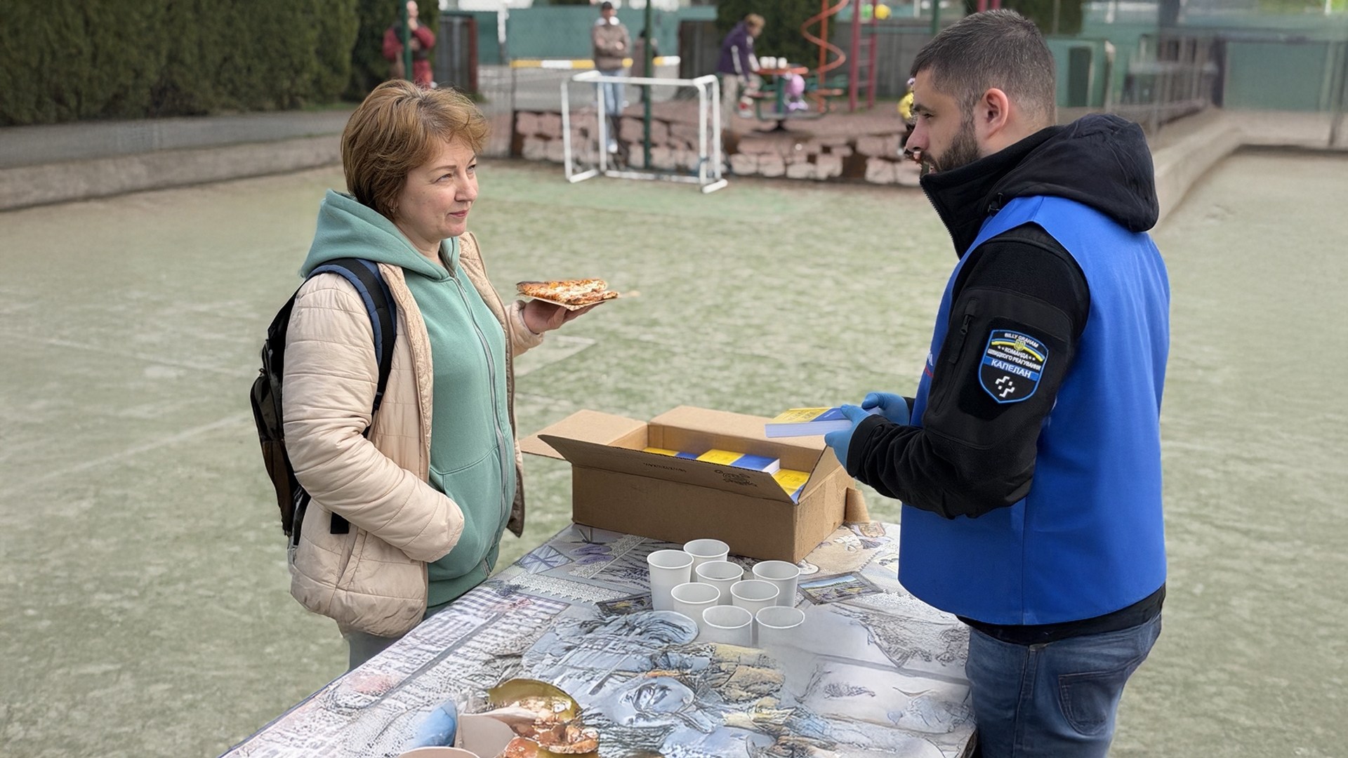 Cristãos usam distribuição de pizza para evangelizar em zona de guerra na Ucrânia  