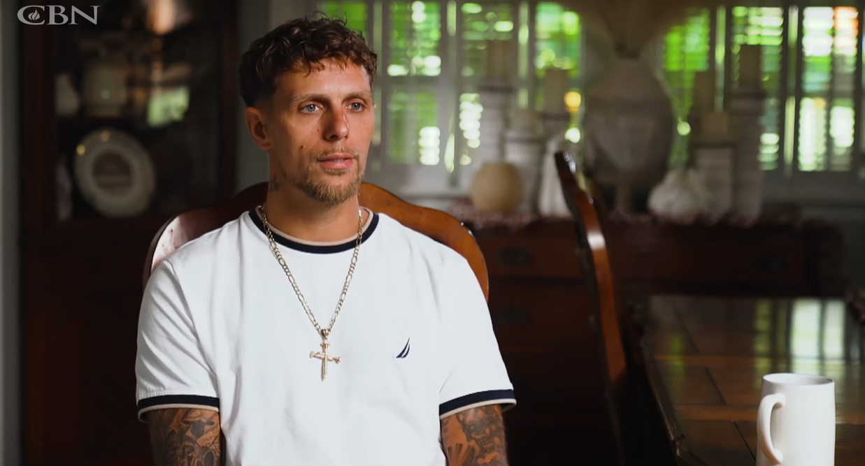 Ex-traficante é liberto dos vícios e aceita Jesus nos EUA: “Deus tinha um propósito”