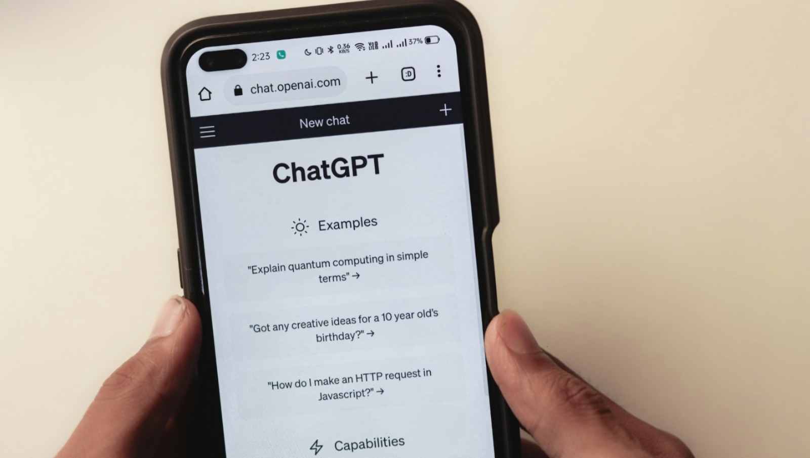 ChatGPT tem 70 milhões de perguntas religiosas por semana, com foco em Islã e Cristianismo