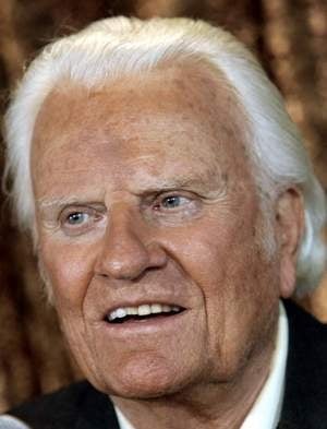Billy Graham mantém-se firmemente focado no evangelho aos 96 anos, segundo sua filha